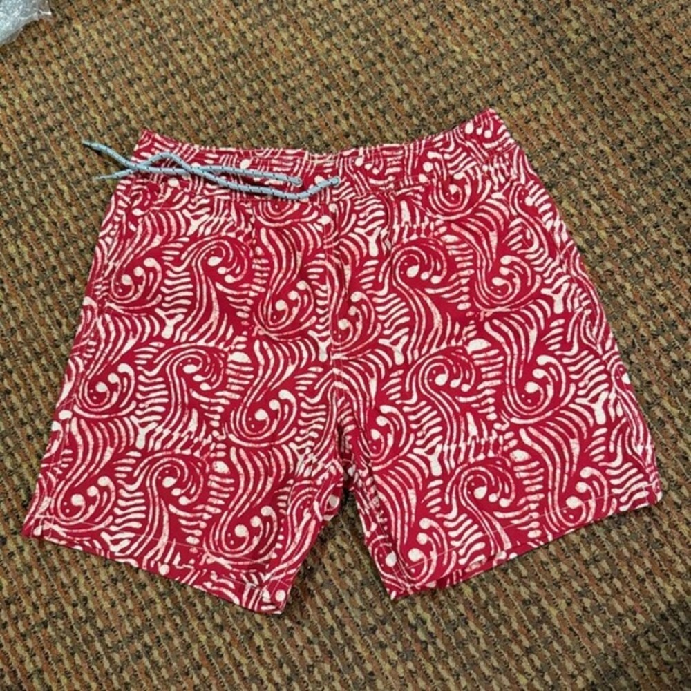 NWOT J. Crew 6" swim‎ trunk in batik print Red, Size S